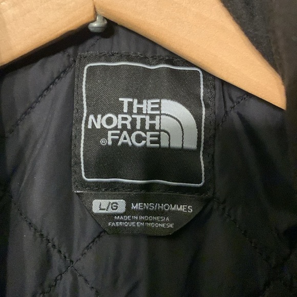 Northface HyVent winter jacket! Size Large! - Picture 10 of 16